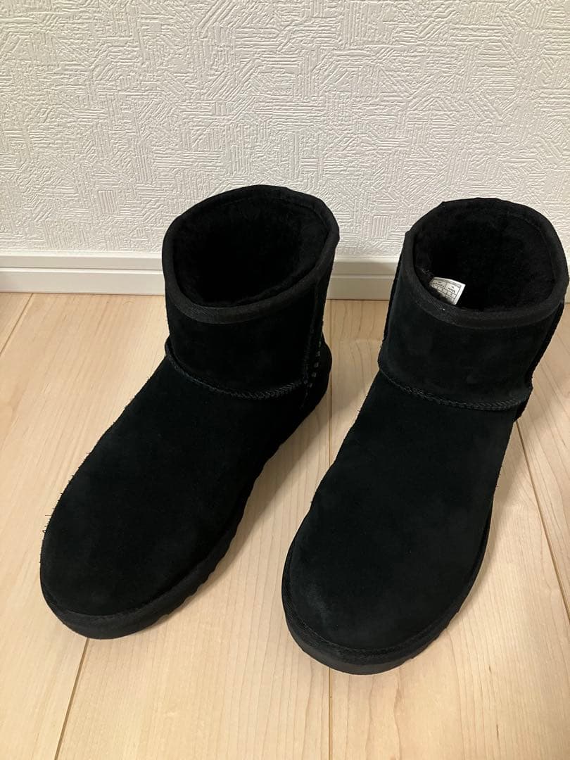 【ao】UGG ブラック ムートンブーツ