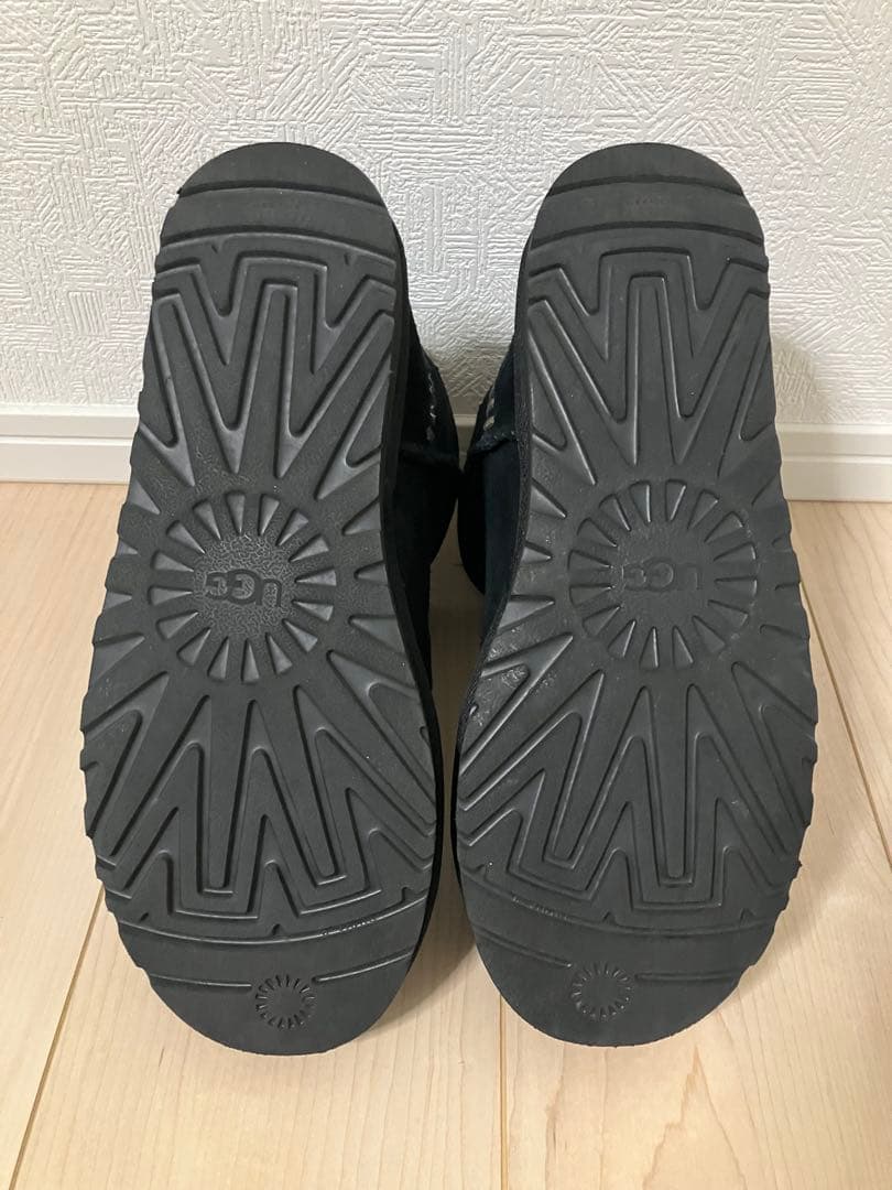 【ao】UGG ブラック ムートンブーツ