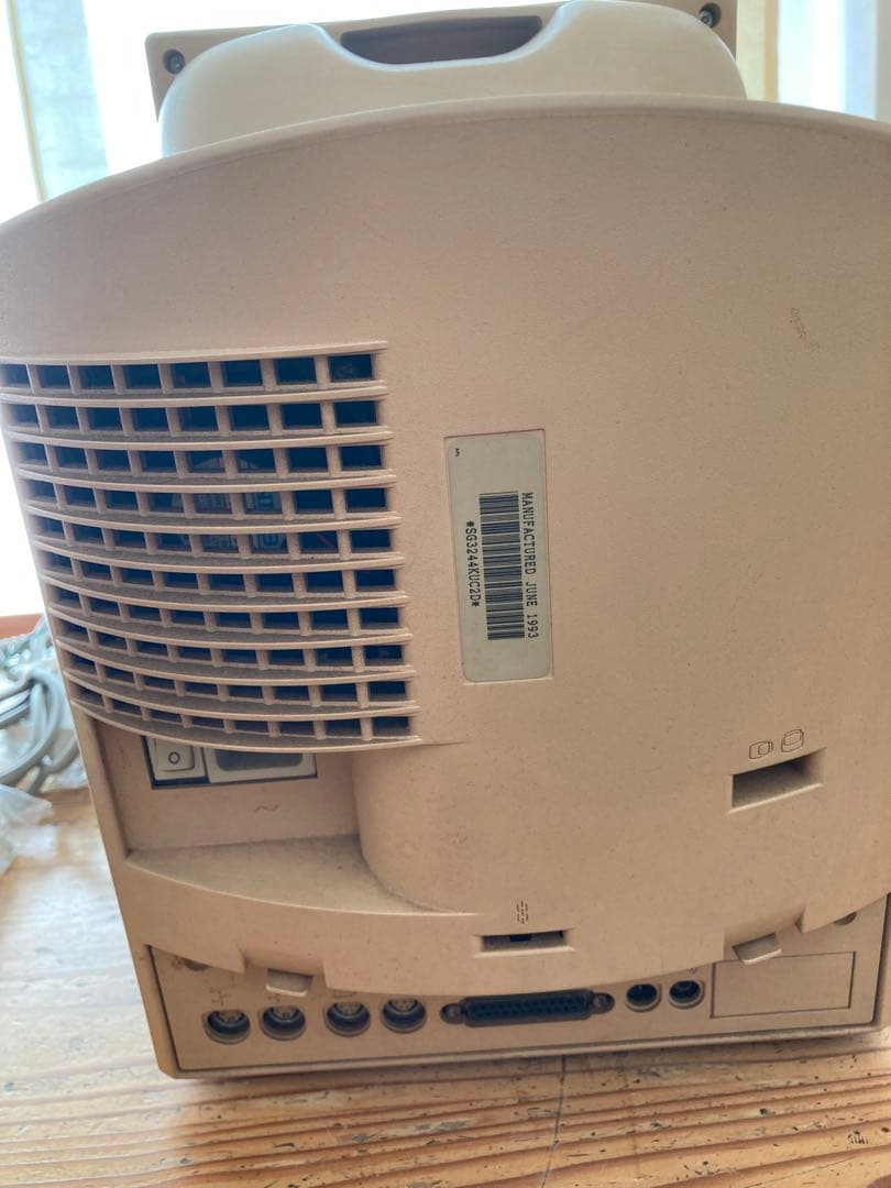 Apple Macintosh Color Classic 本体と周辺ジャンク品