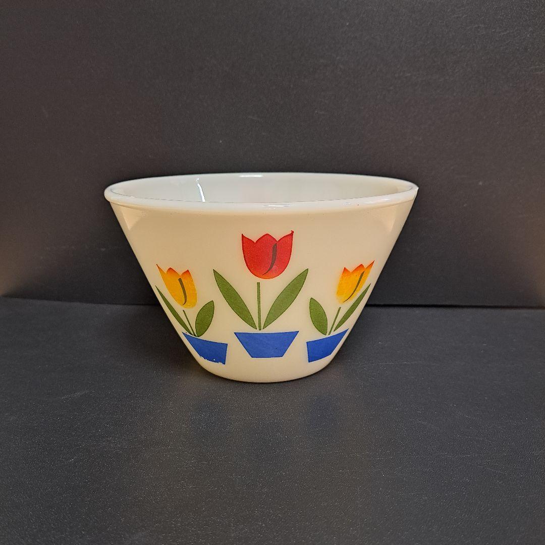 ファイヤーキング　Fire King　ミキシングボウル　チューリップ　アイボリー