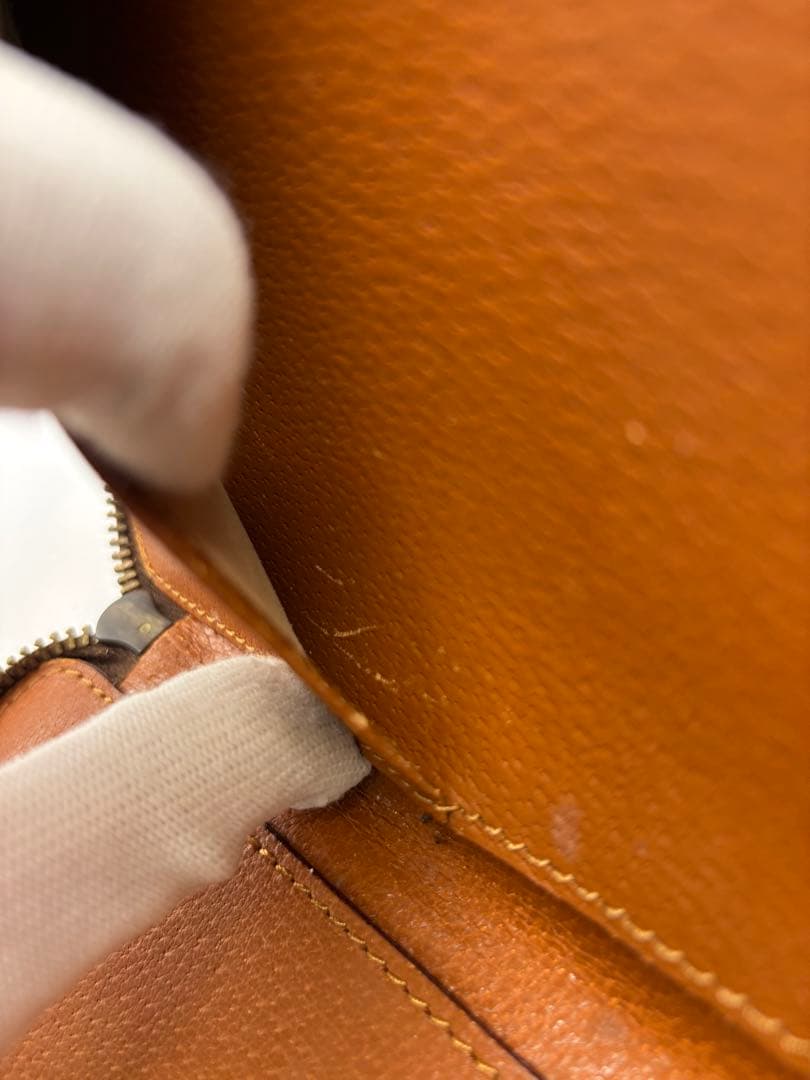 LV ルイヴィトン モノグラム パスポートケース ラウンドジッピー