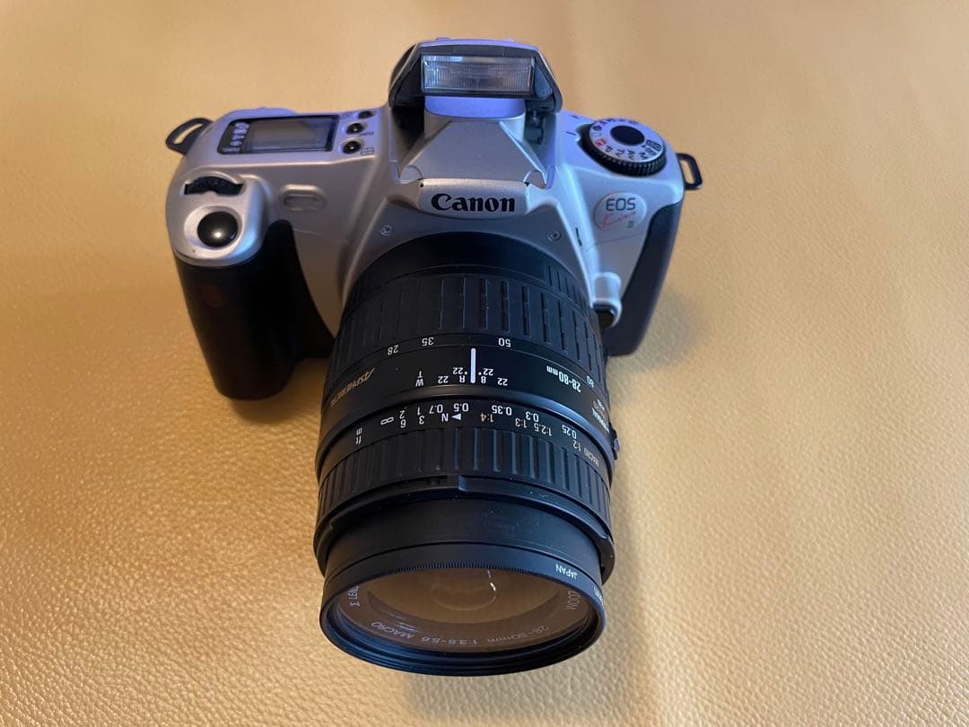 Canon EOS kiss3　一眼レフ フィルムカメラ