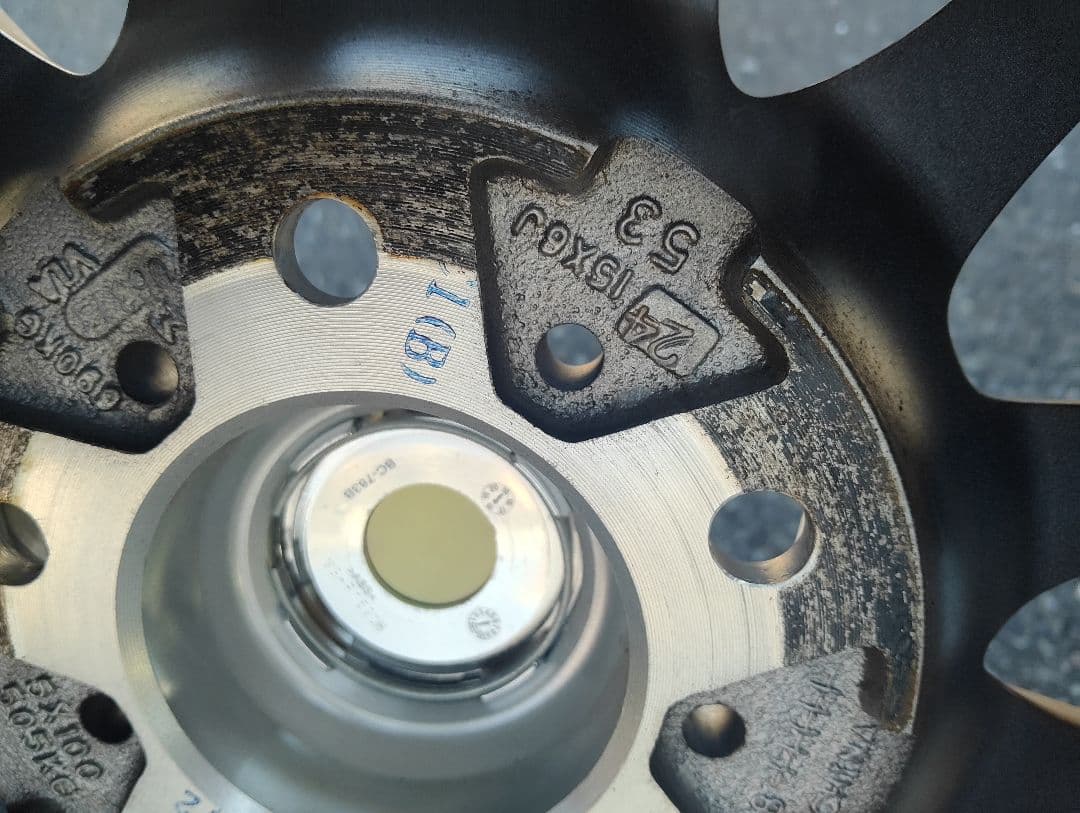 1月末まで！15インチ アルミホイール トヨタ80スタッドレス！ヴォクシー