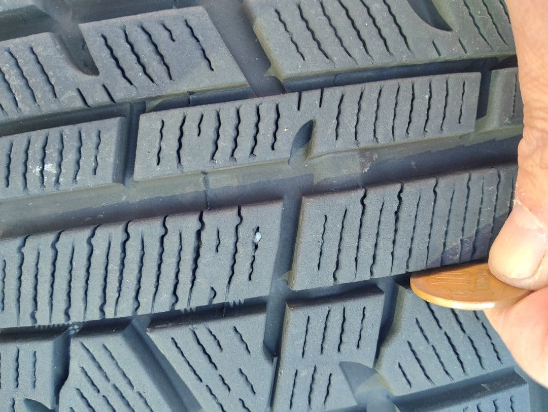 1月末まで！15インチ アルミホイール トヨタ80スタッドレス！ヴォクシー