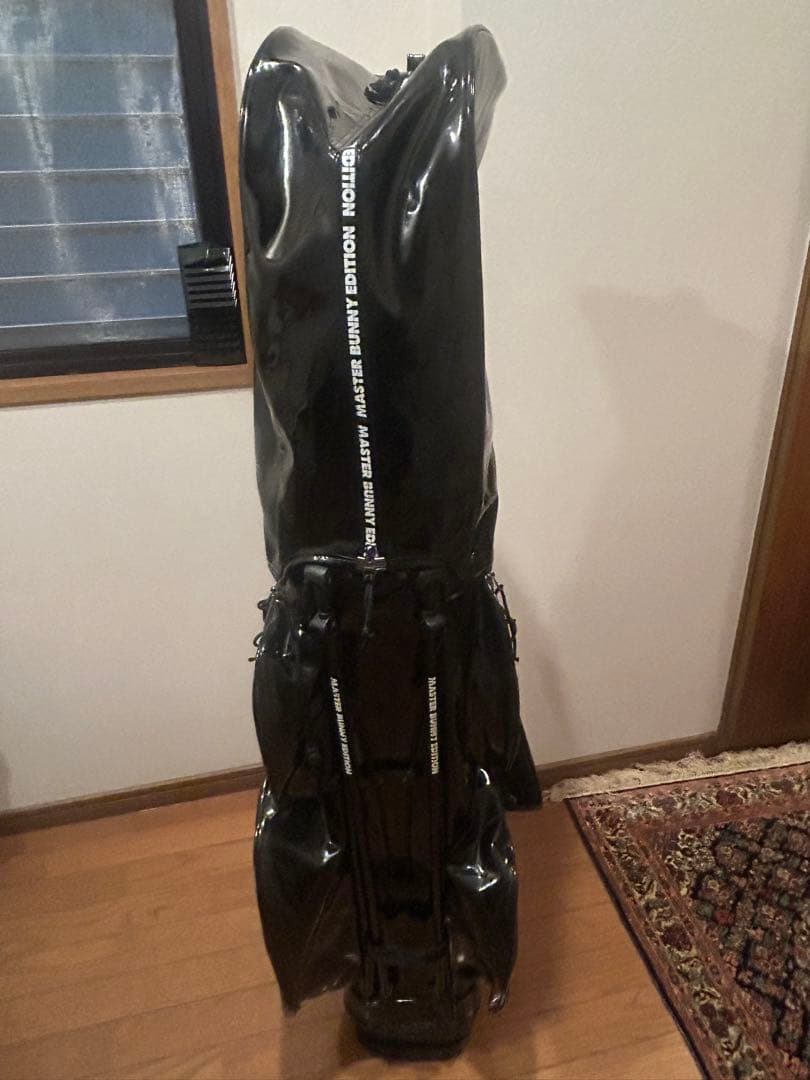 MASTER BUNNY EDITION キャディバッグ ブラックエナメル
