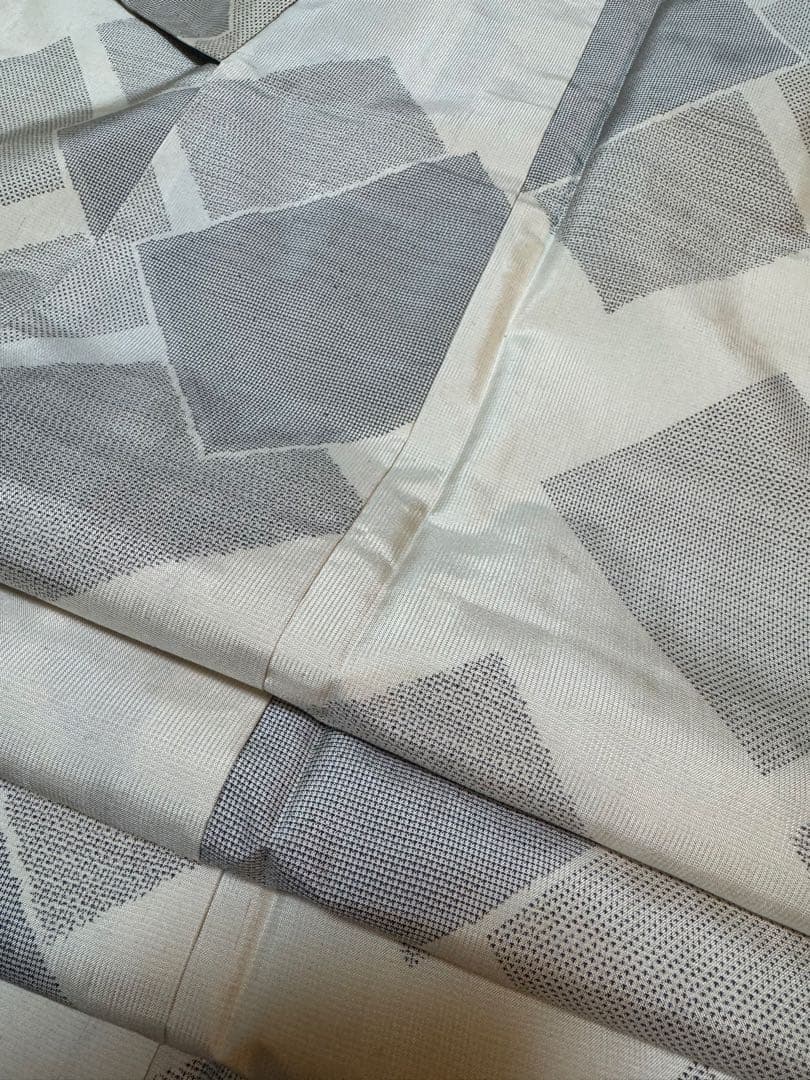 【銘品美品】「くぼた織物」本場白大島紬 白薩摩泥染「極上140亀甲 重ね色紙文様