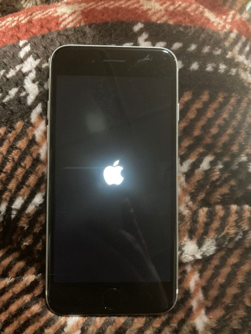 Apple iPhone SE 第2世代64GBSIMフリー