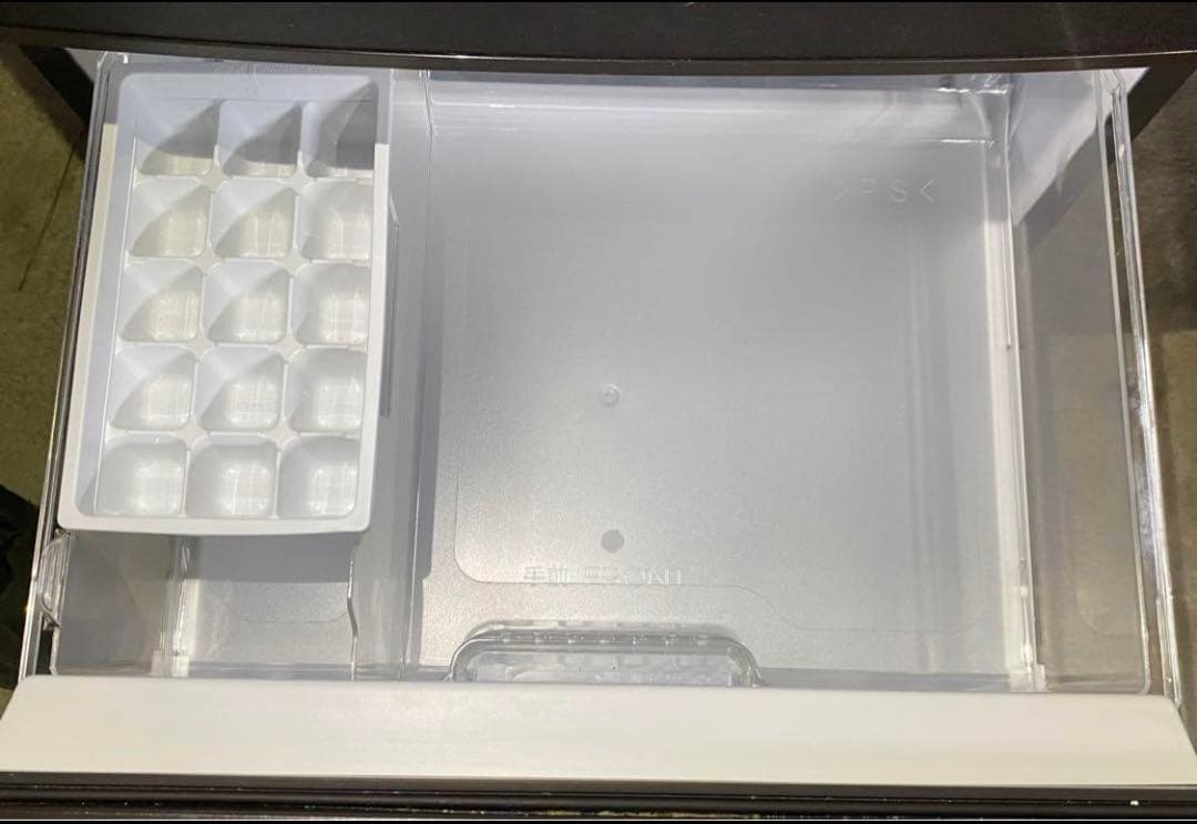 パナソニック　ノンフロン冷凍冷蔵庫　NR-B14CW-T 2020年製 138L