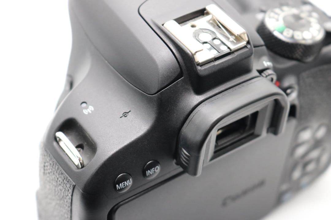 超美品 【Canon EOS Kiss X9i ダブルレンズ】 Wi-Fi搭載