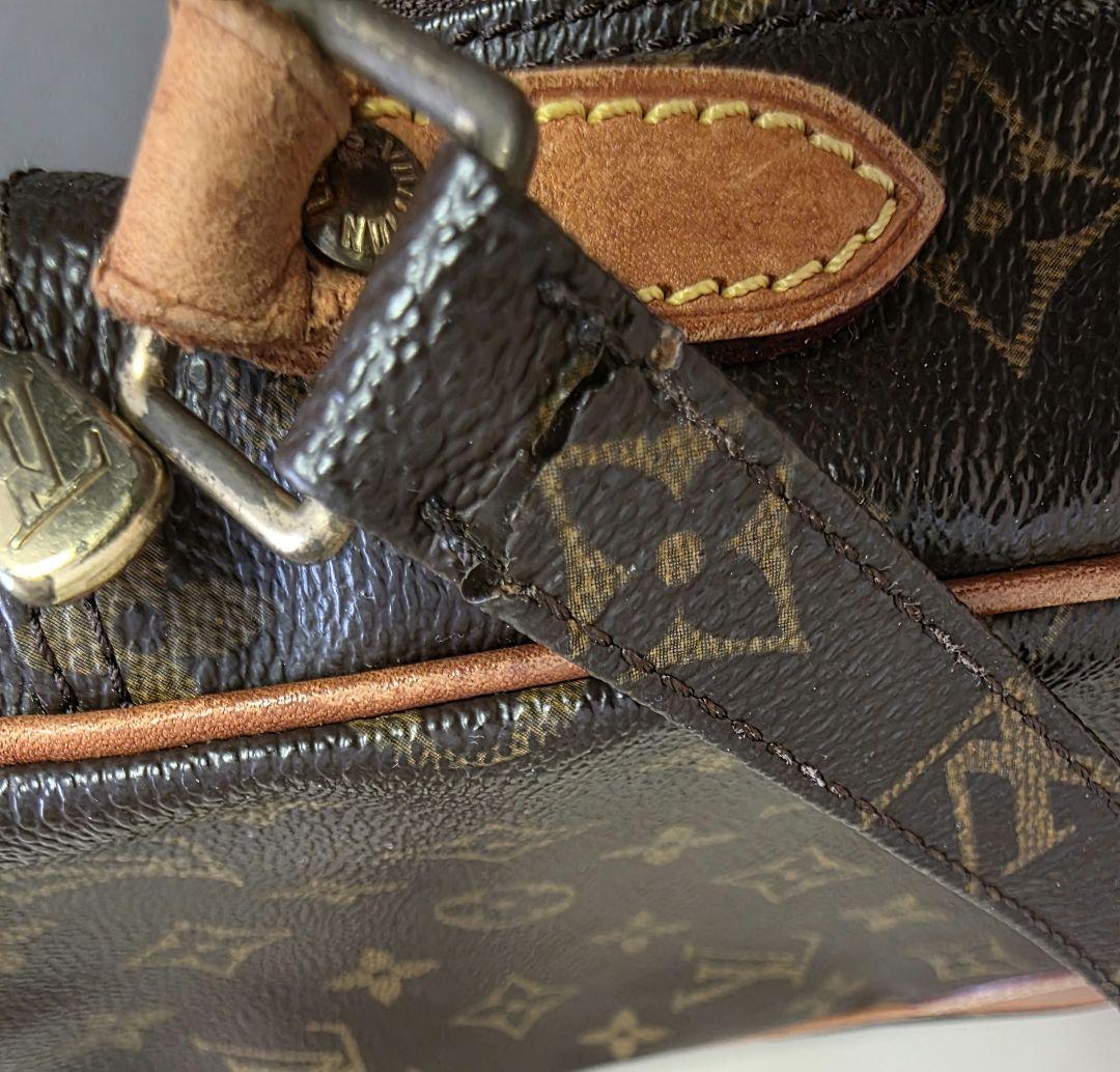 Louis Vuitton ルイヴィトン アマゾン モノグラム ショルダーバッグ