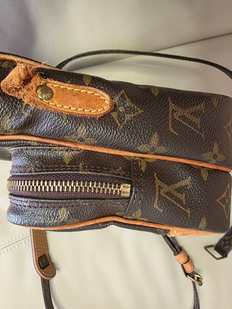 Louis Vuitton ルイヴィトン アマゾン モノグラム ショルダーバッグ