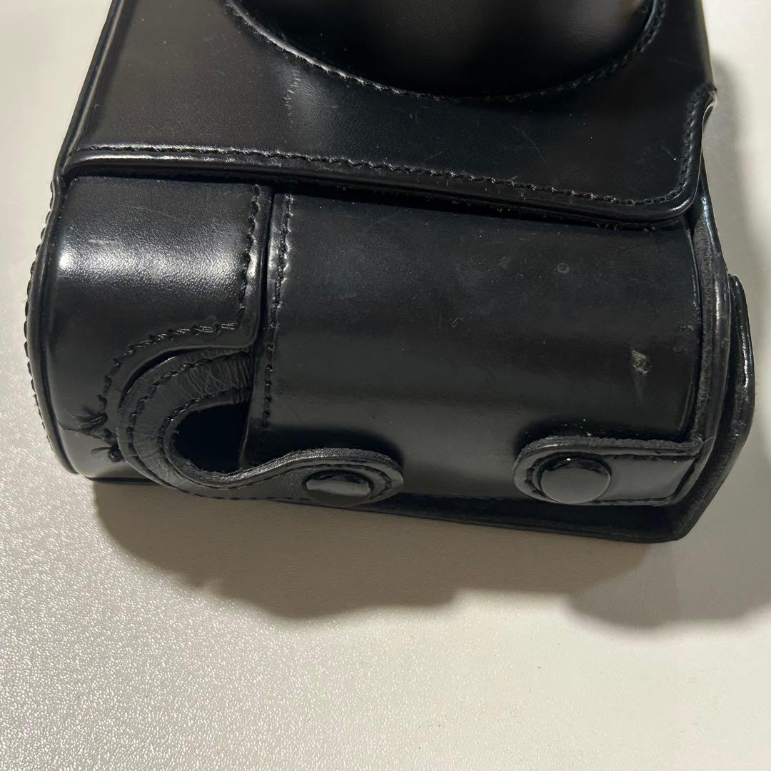 【美品】FUJIFILM X100F ブラック 専用レザーケース付き