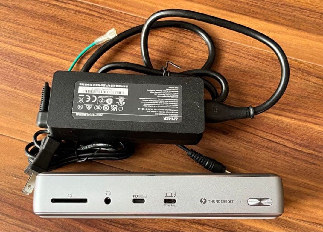 Anker Thunderbolt ドッキングステーション