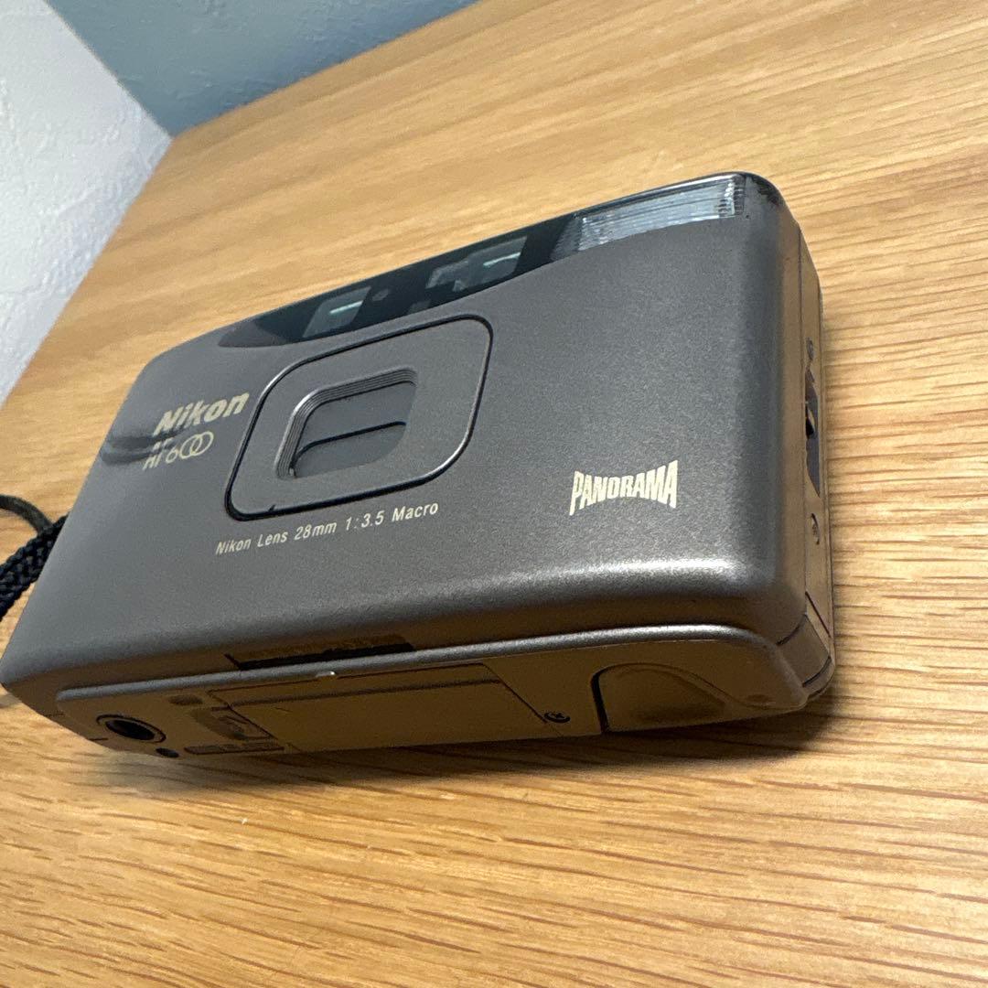 Nikon AF 600フィルムカメラ