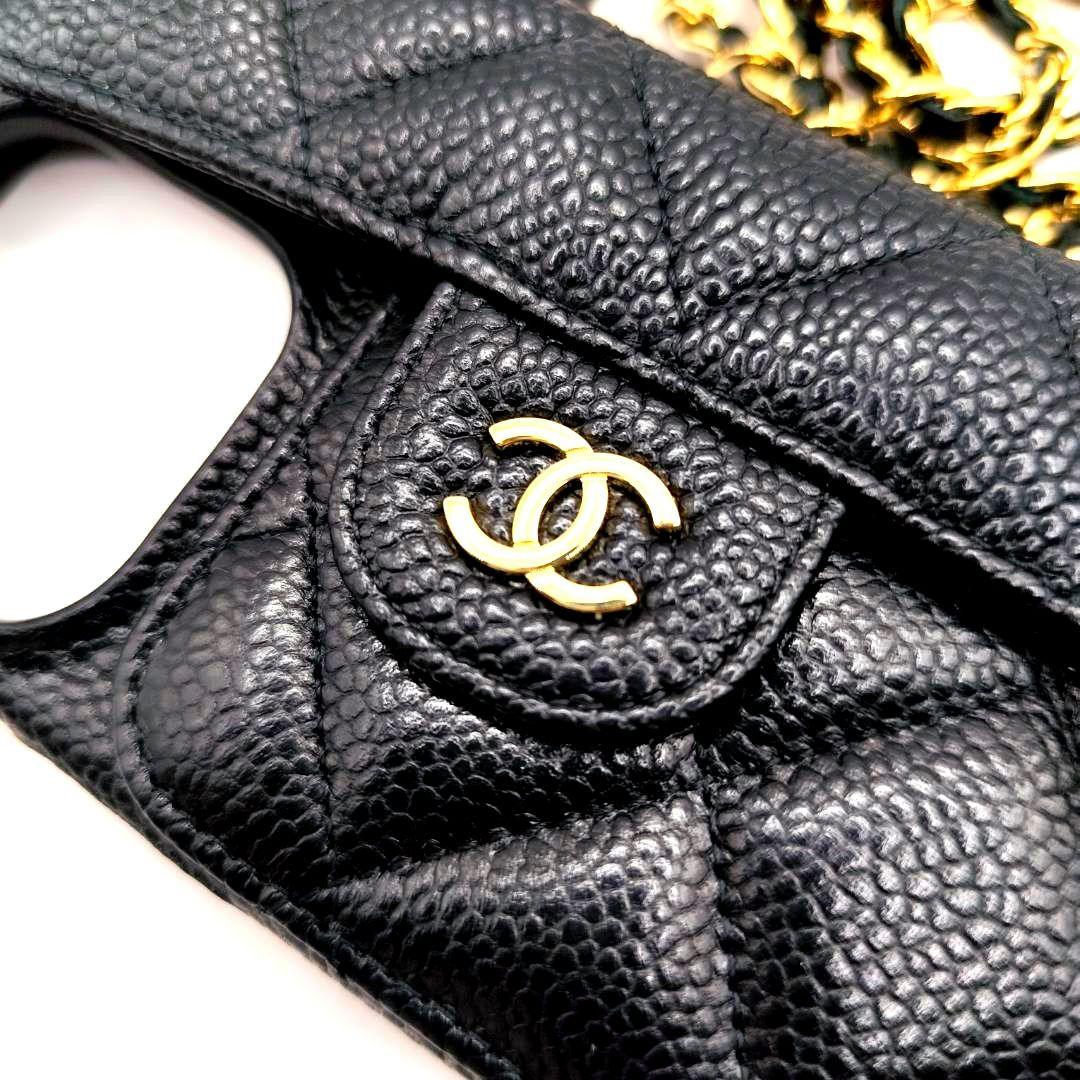 現行極美品！シャネル iPhone14Proスマホケースキャビアスキンマトラッセ