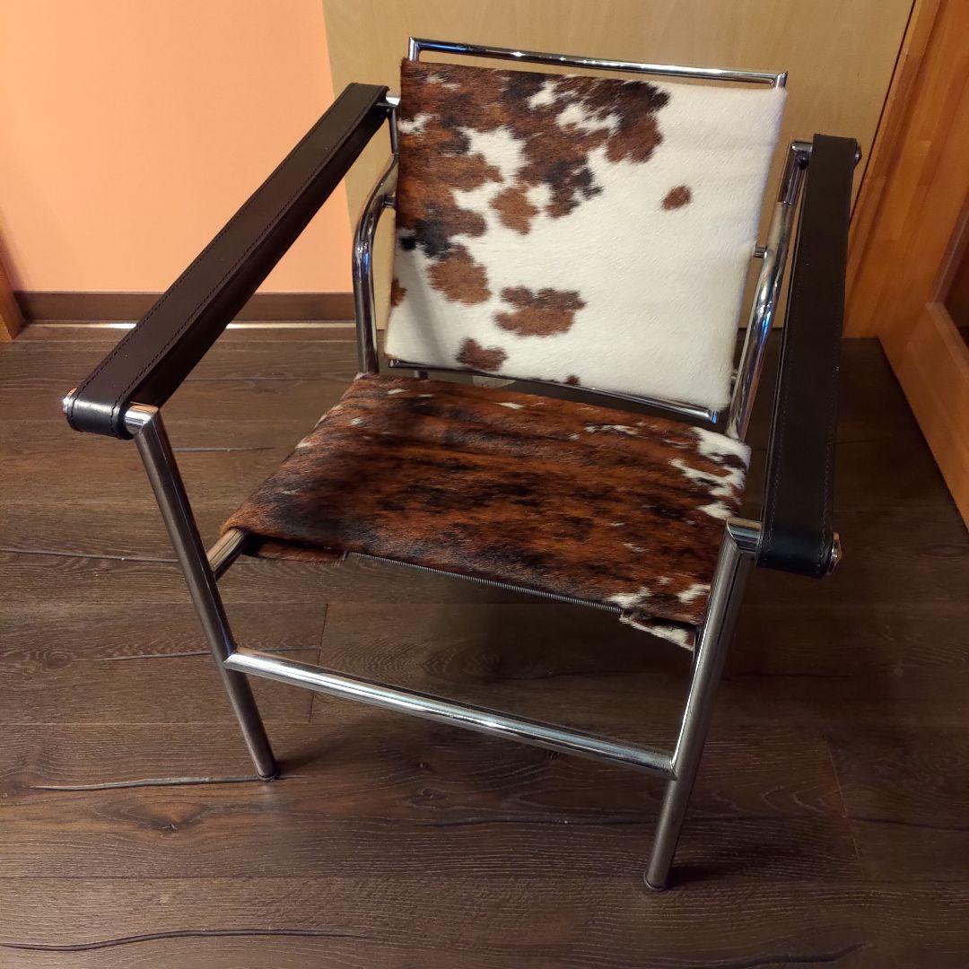 Le Corbusier ル・コルビュジエ モダンデザイン 椅子 牛革