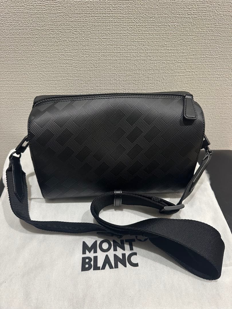 美品　MONTBLANC モンブラン　メンズ　ボディバック
