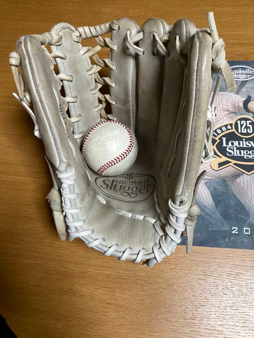Louisville Slugger 硬式グローブ