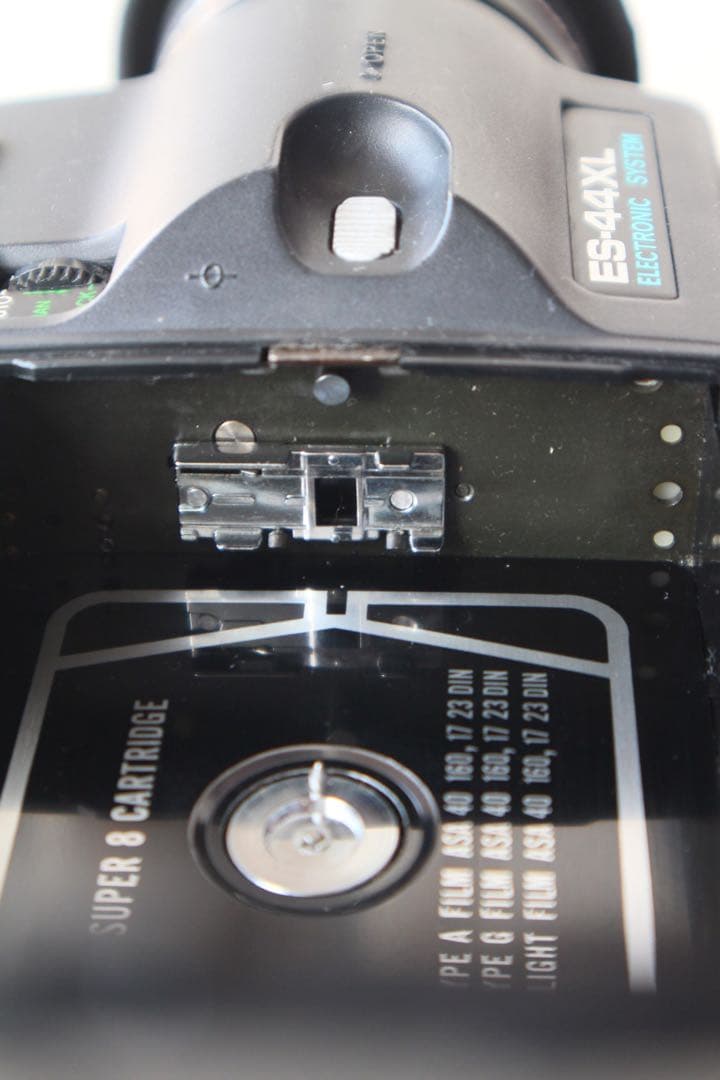 8mmフィルムカメラ　Sankyo ES-44XL 動作品　実写確認済み
