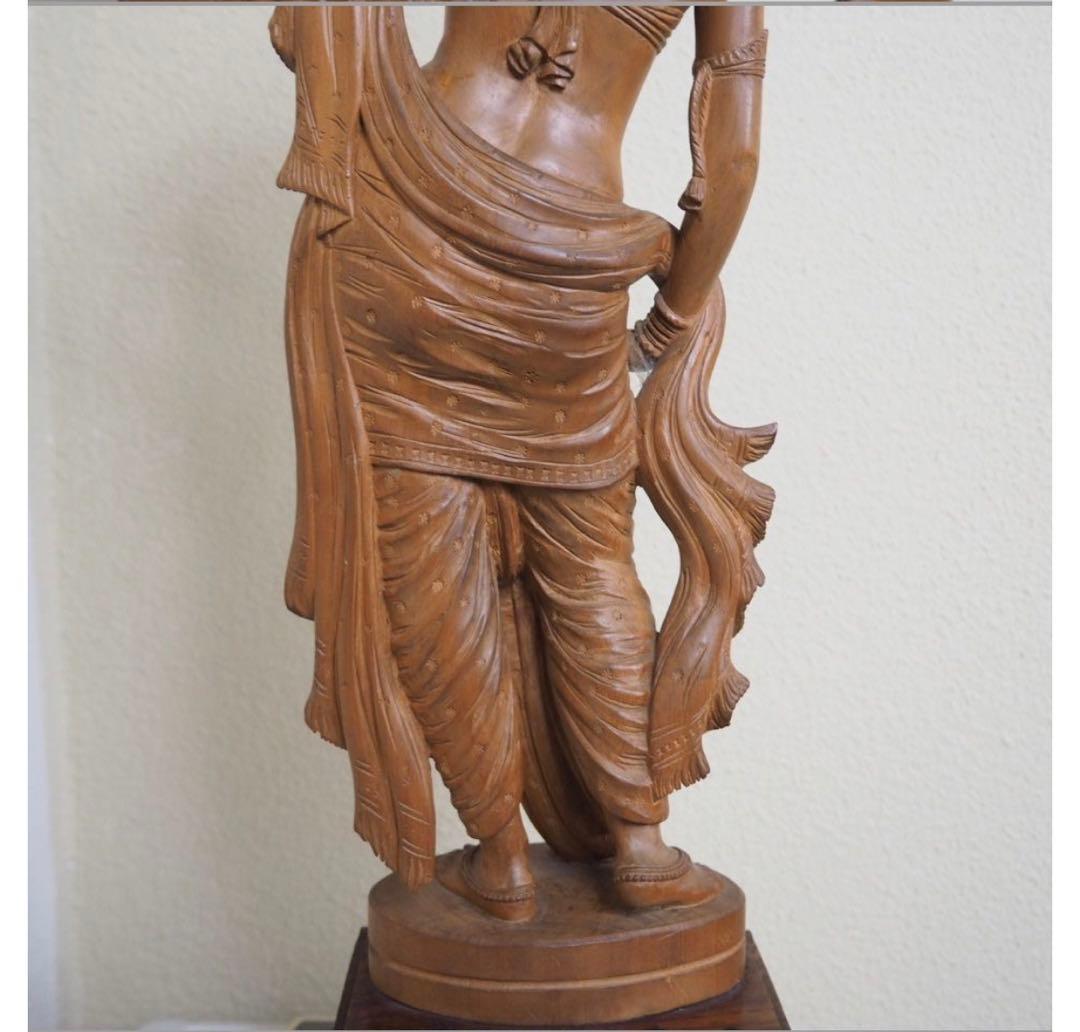 送料無料　時代物　老山白檀　インド白檀細密彫刻女神像　高さ54ｃｍ　本物保証