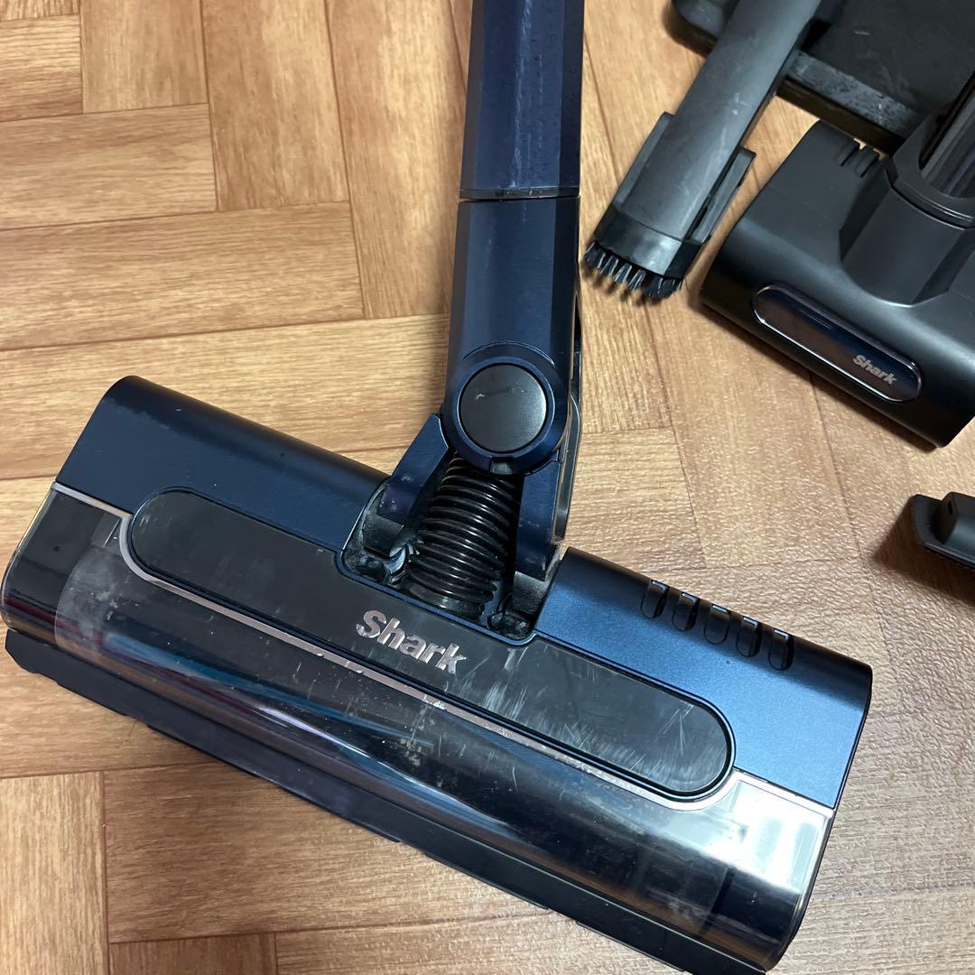 Shark スティッククリーナー本体 ダークブルー