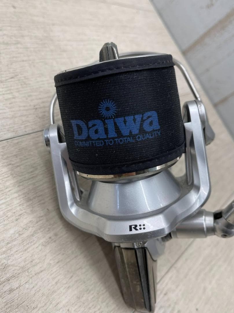 ダイワ トーナメントサーフ 35 スピニングリール TOURNAMENT