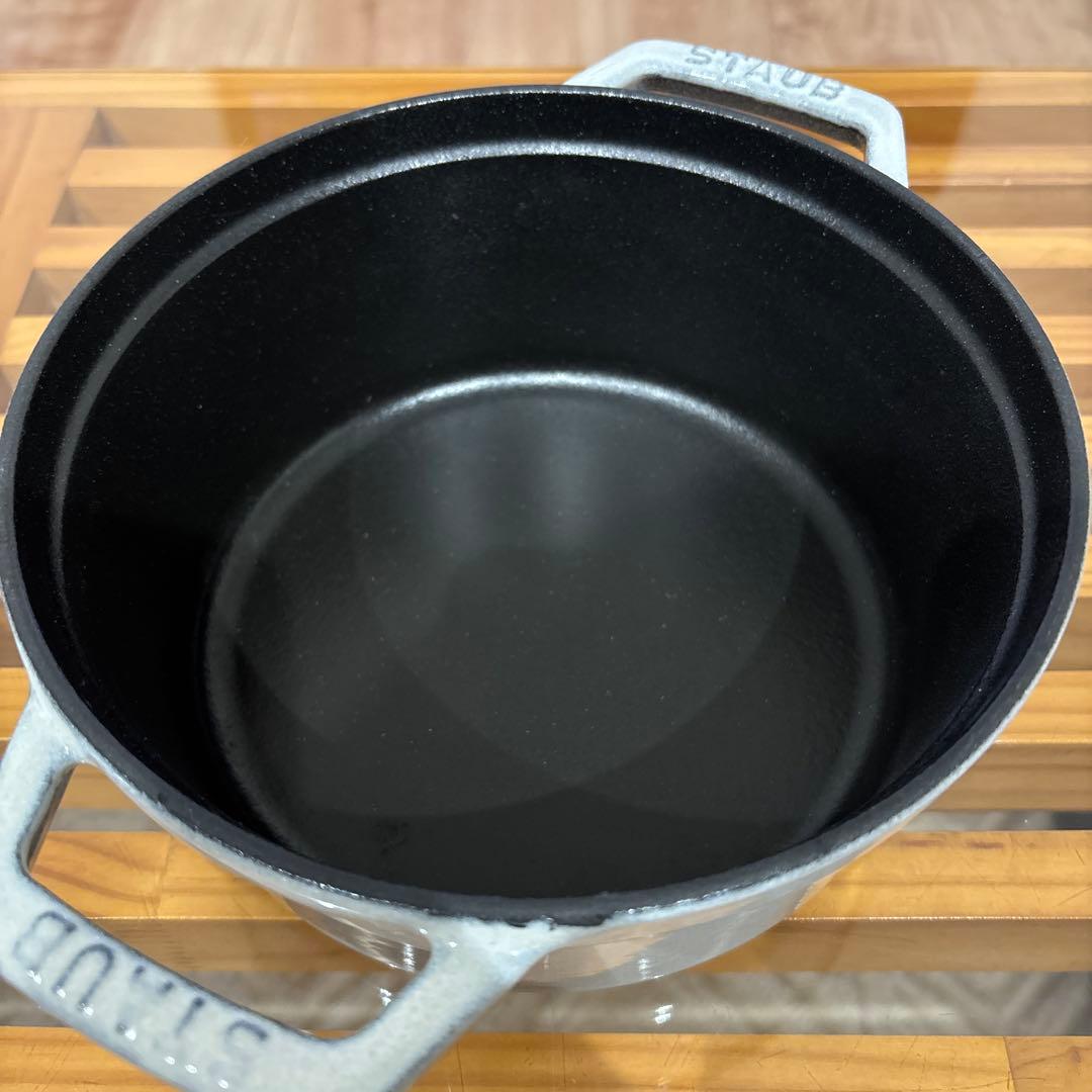美品　STAUB ラ・ココット カンパーニュ　18cm グレー　ストウブ