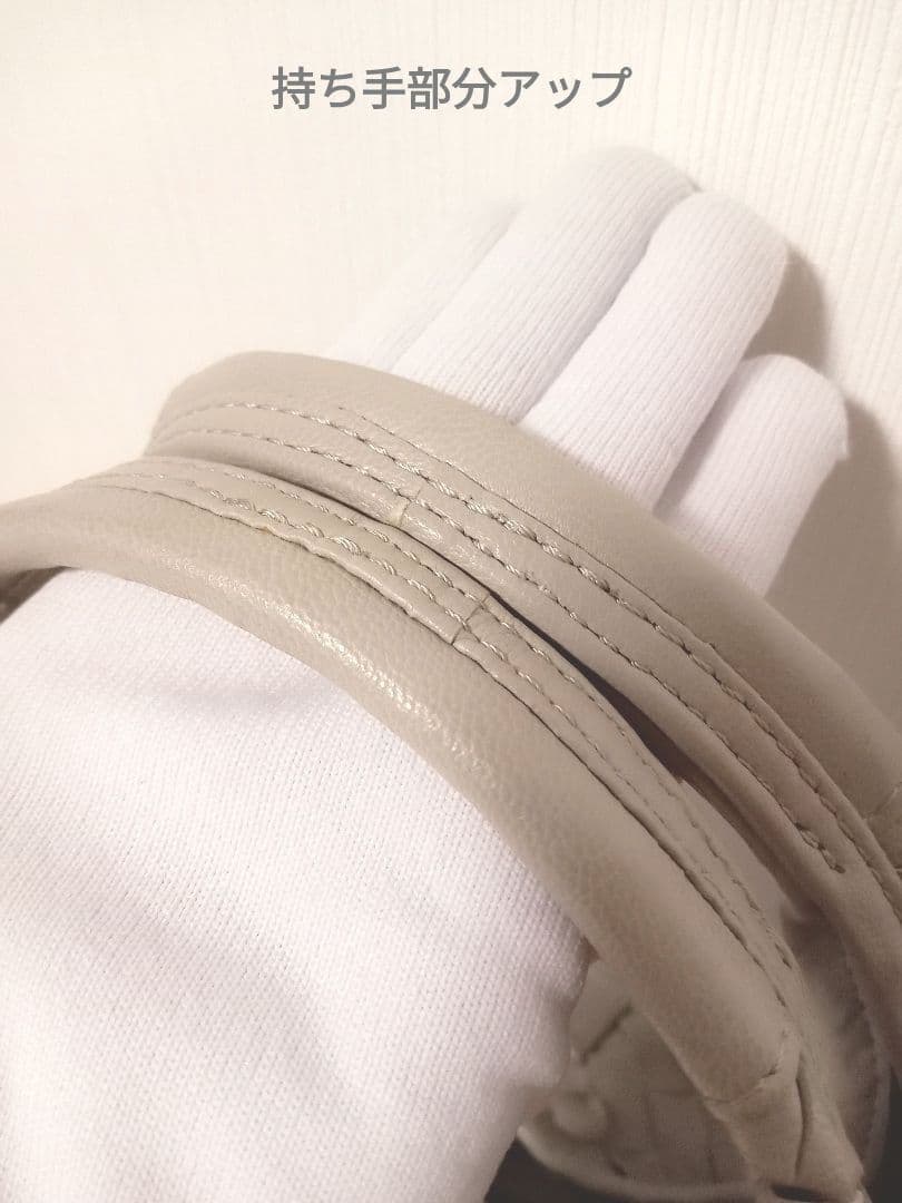 イントレチャート ショルダーバッグ 本革 / ゴート山羊革　グレージュ 肩掛け◎