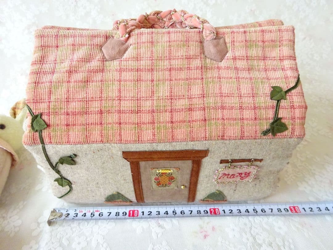 マニー　うさぎハウスコラージュ小物入れ　ぬいぐるみ　イマンローズウォールポケット