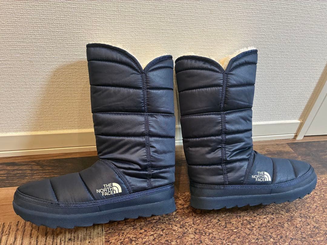 極美品　ノースフェイス　スノーブーツ PrimaLoft使用　ダークネイビー