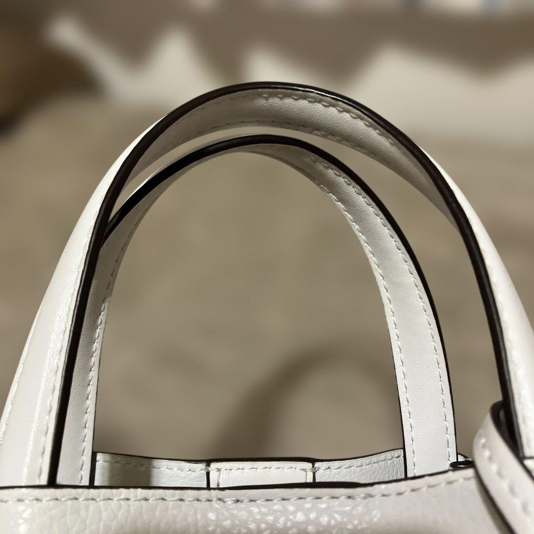 ✩︎⡱美品✩︎⡱マイケルコース　センタージップ　バッグ　ホワイト