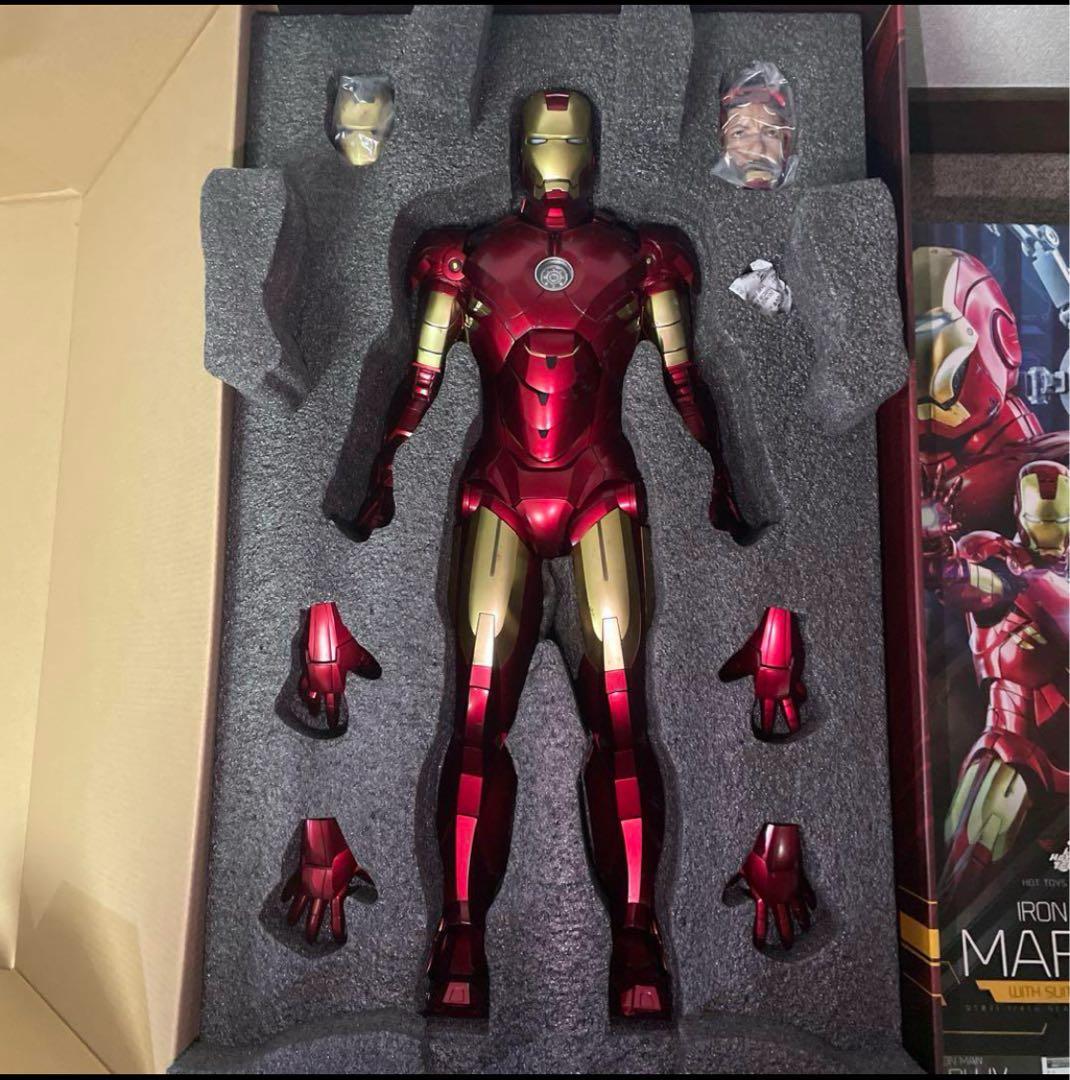 〈未展示品〉【クォーター】 アイアンマン・マーク４（パワードスーツ装着機付き）