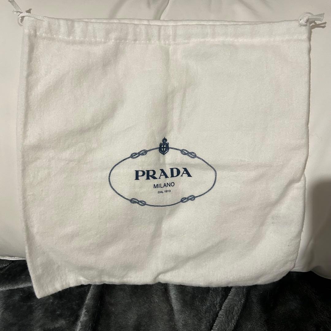 【美品】PRADA プラダ RE-EDITION 2005 ナイロンハンドバッグ