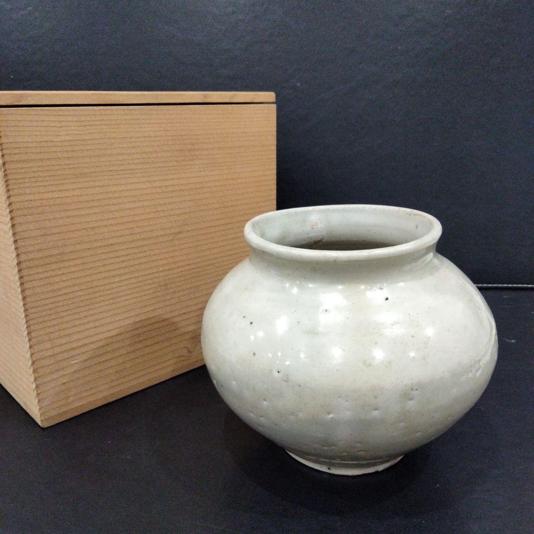 B258　時代古作 李朝 白磁 提灯壷 高さ11.5㎝ 箱付 朝鮮美術　E