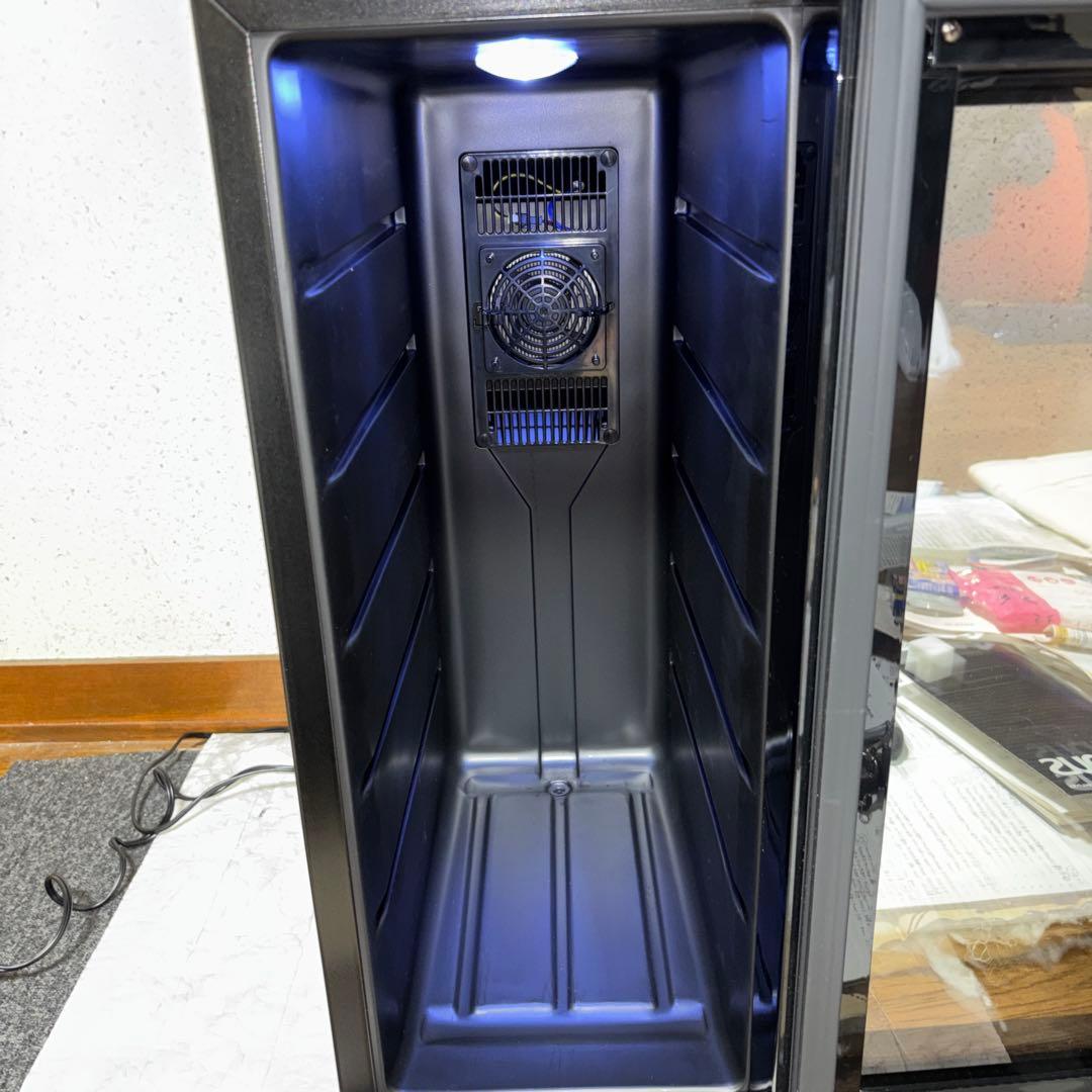 【2025年製】アイリスオーヤマ　ペルチェ式ワインセラー　PWC-331P-B