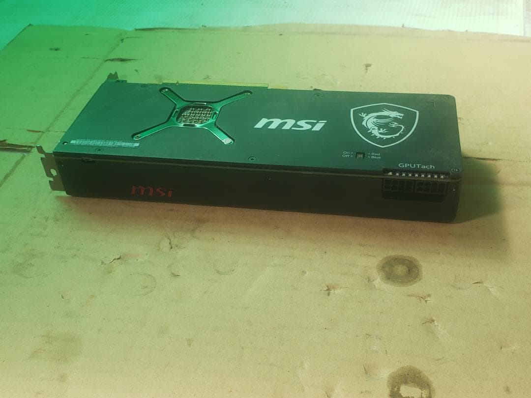 MSI GPU Tach 1715 Air Boost グラフィックボード