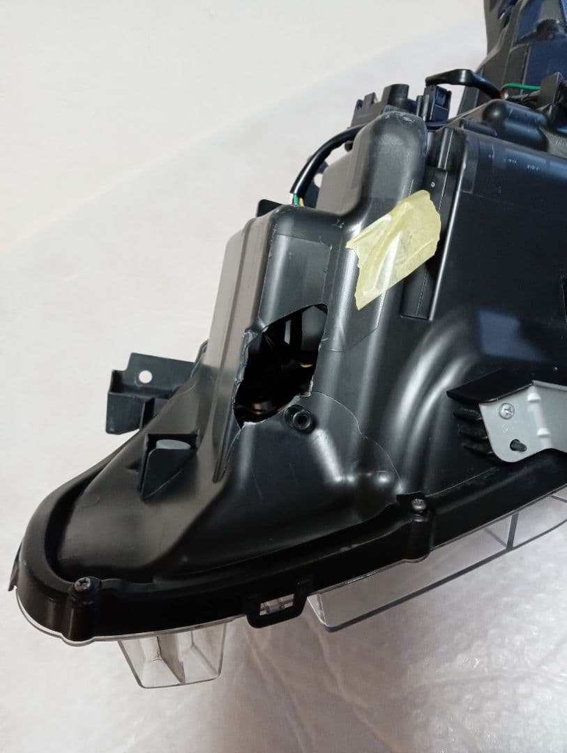 ヴォクシー80系後期ヘッドライトZRR80W/ZRR80/