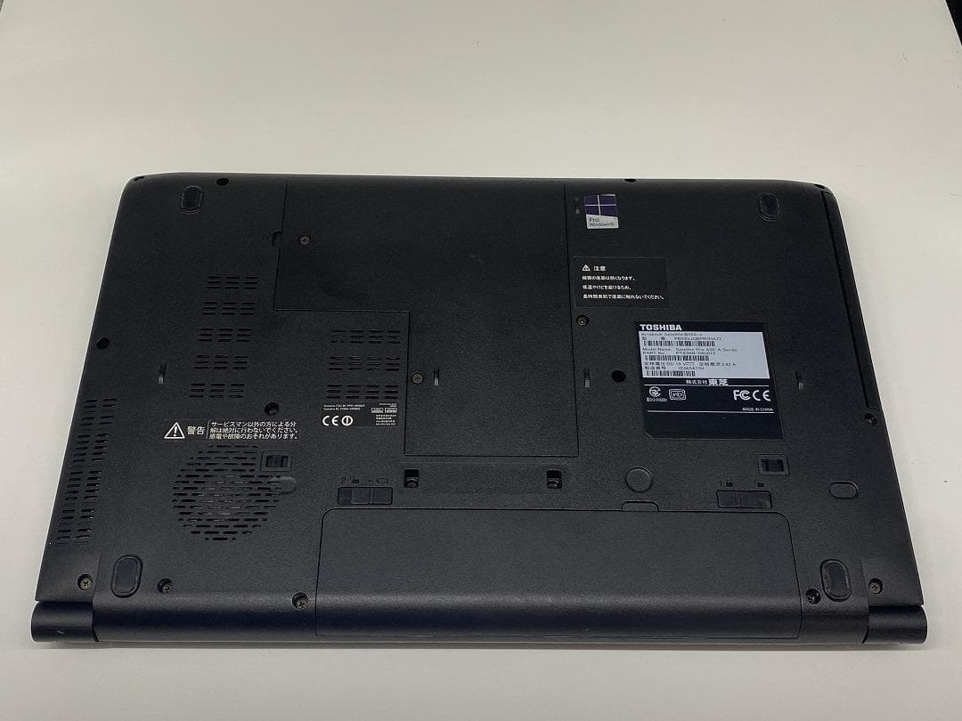 クロ　　【東芝】ノートパソコン B4