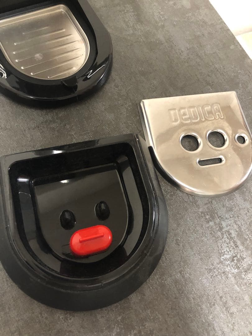 De'Longhi デロンギ デディカ アルテEC885J-M【メタルシルバー】