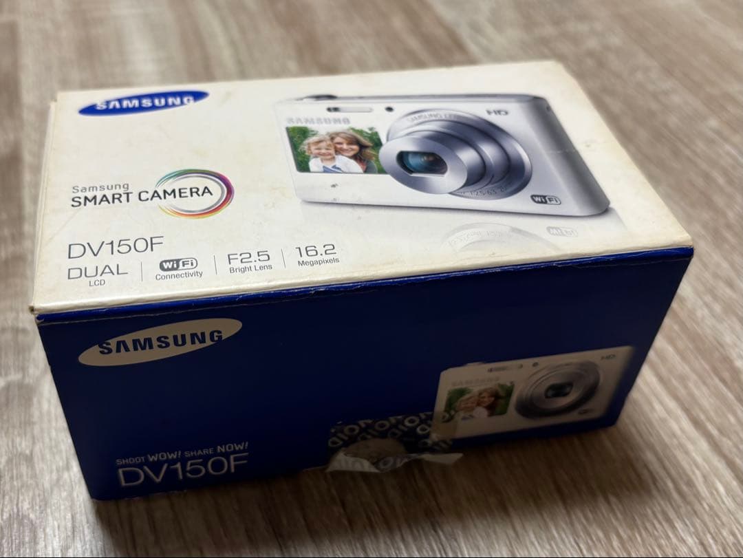 サムスン　デジカメ　DV150F ホワイト