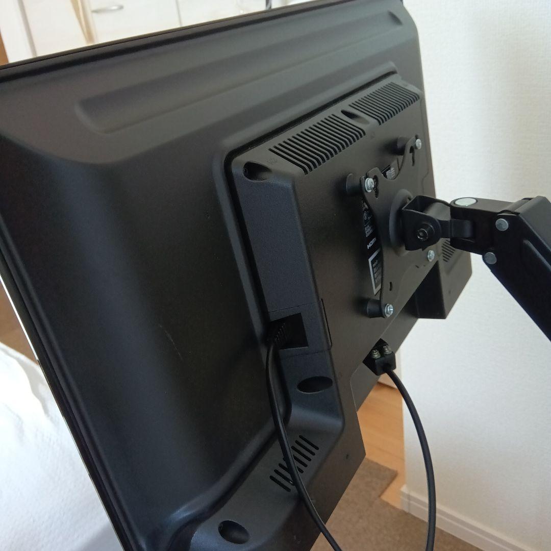 液晶テレビ　２４インチ