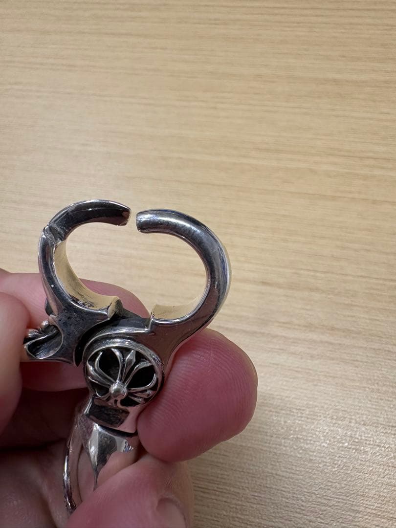 シルバー925刻印キーチェーン キーリングカラビナ【匿名配送】ポーチクロス付