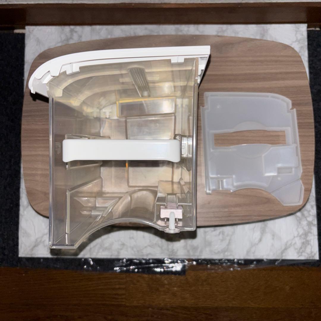 ゆう 　【2021年製】SHARP衣類除湿機　CV-J71-W