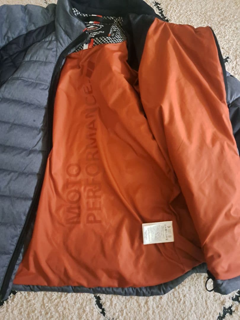 クシタニ　アキュートジャケット