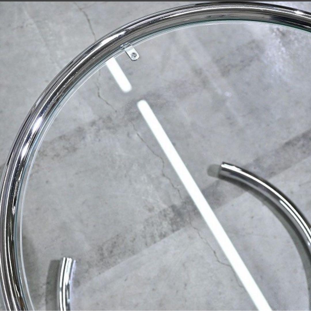 ★アイリーン・グレイ「アジャスタブルテーブル E1027」サイドテーブル