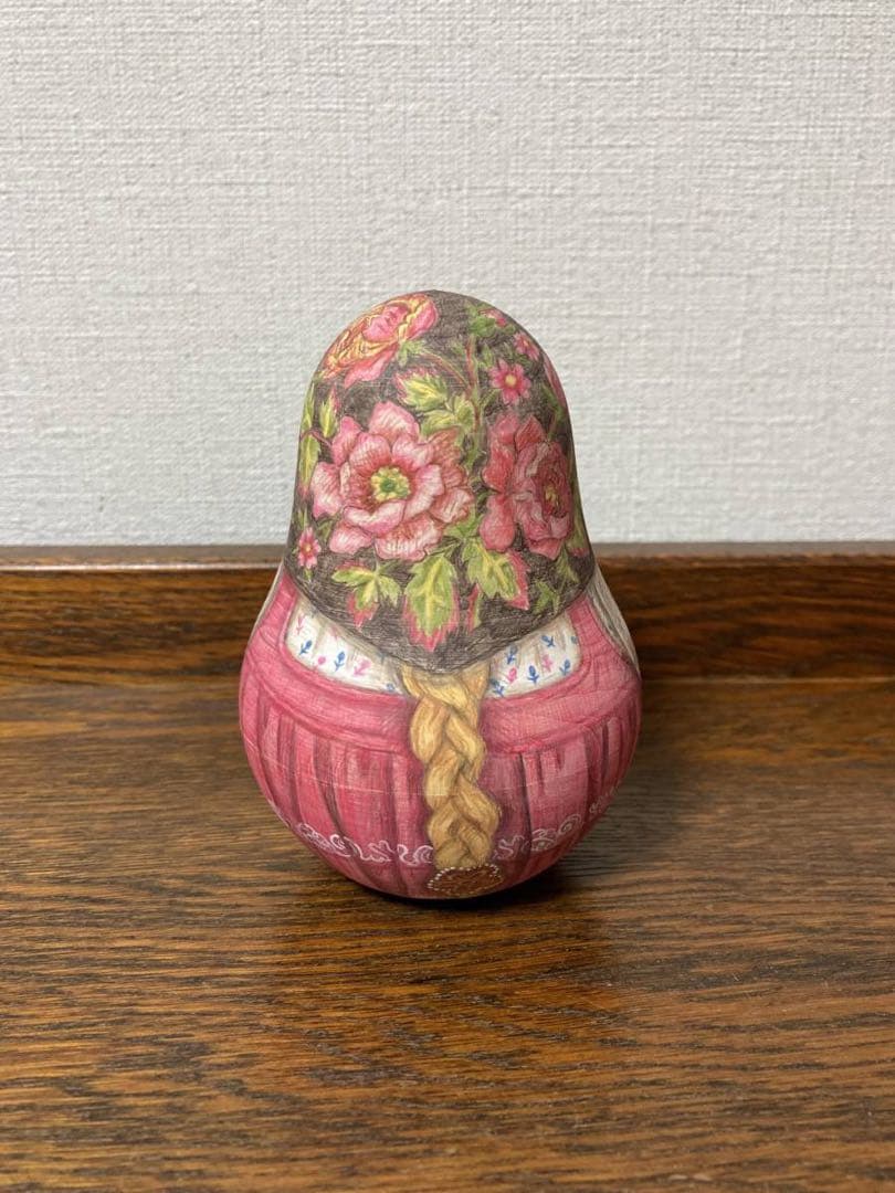 ロシア雑貨☆伝統衣装起き上がりこぼし♪マトリョーシカ タチアナ作