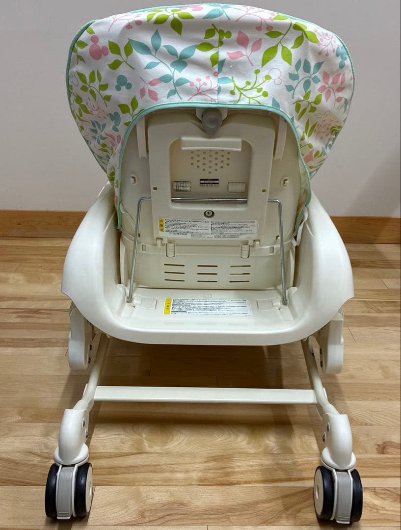 【美品】Combi ネムリラ ハイローチェア・お食事等の汚れ軽減シート付