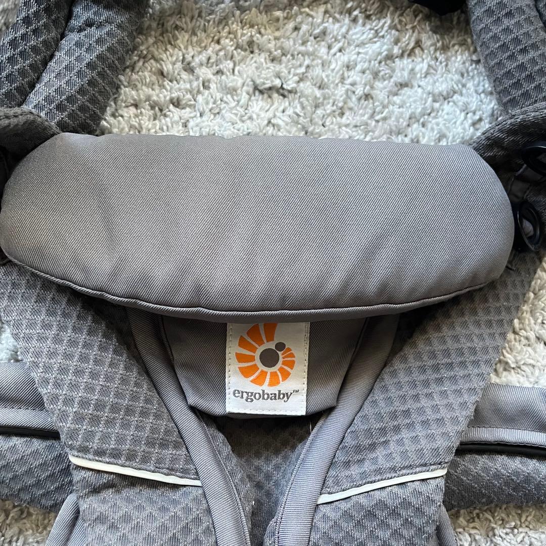 【美品】【洗濯済】ergobaby グレー 抱っこ紐　オムニブリーズ