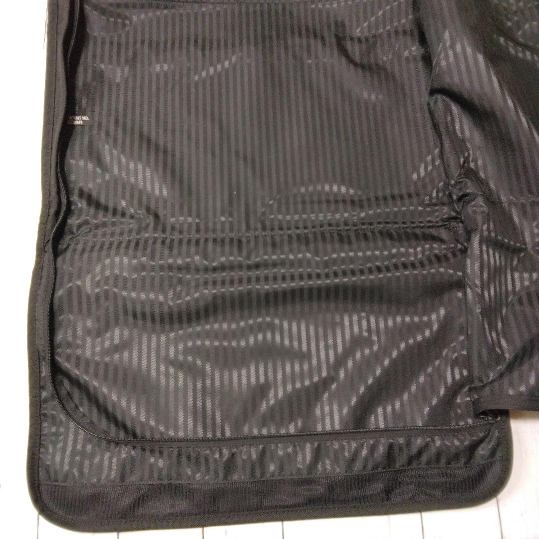 TUMI ガーメントバッグ　トライフォールド　236D3　ビジネスバッグ