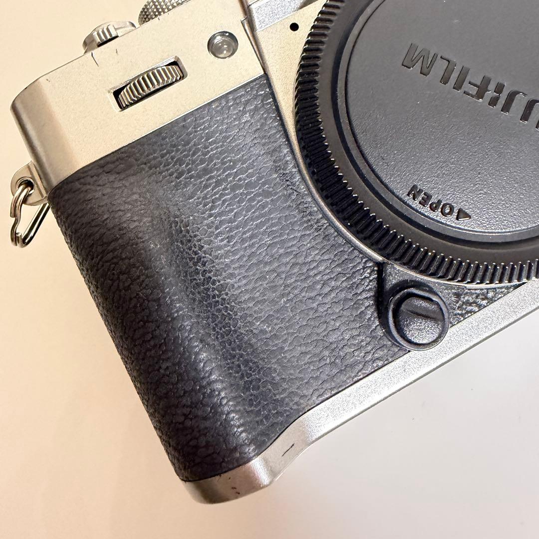 Fujifilm X-T30 ミラーレスカメラ 本体 シルバー